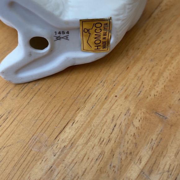 Vintage Homco ceramic bunnies/rabbits figurines 
Trio - Picture 7 of 10